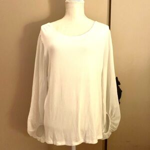Rose & Olive White Elegant Blouse